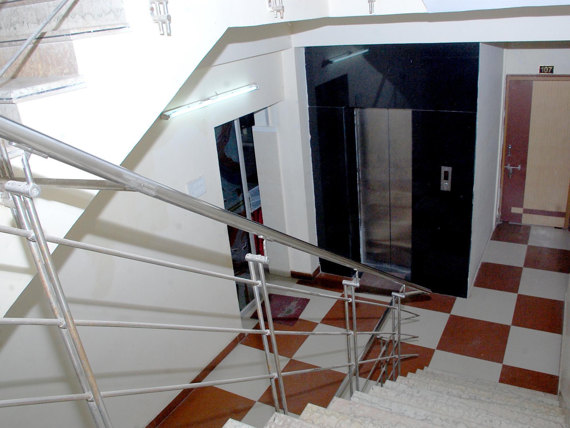 Hotel Dev Plaza Adžmér Exteriér fotografie